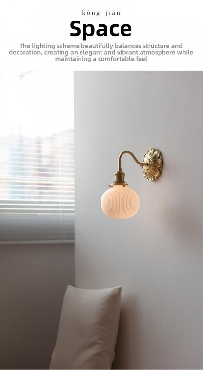 New French Style Vintage Vintage Brass Wall Lamp American Style Bedside Away Entrance Bedroom Mirror Front Makeup Table Lamp