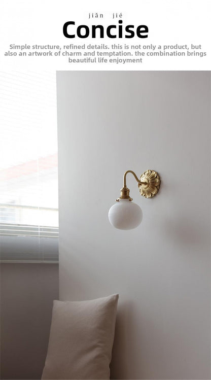 New French Style Vintage Vintage Brass Wall Lamp American Style Bedside Away Entrance Bedroom Mirror Front Makeup Table Lamp